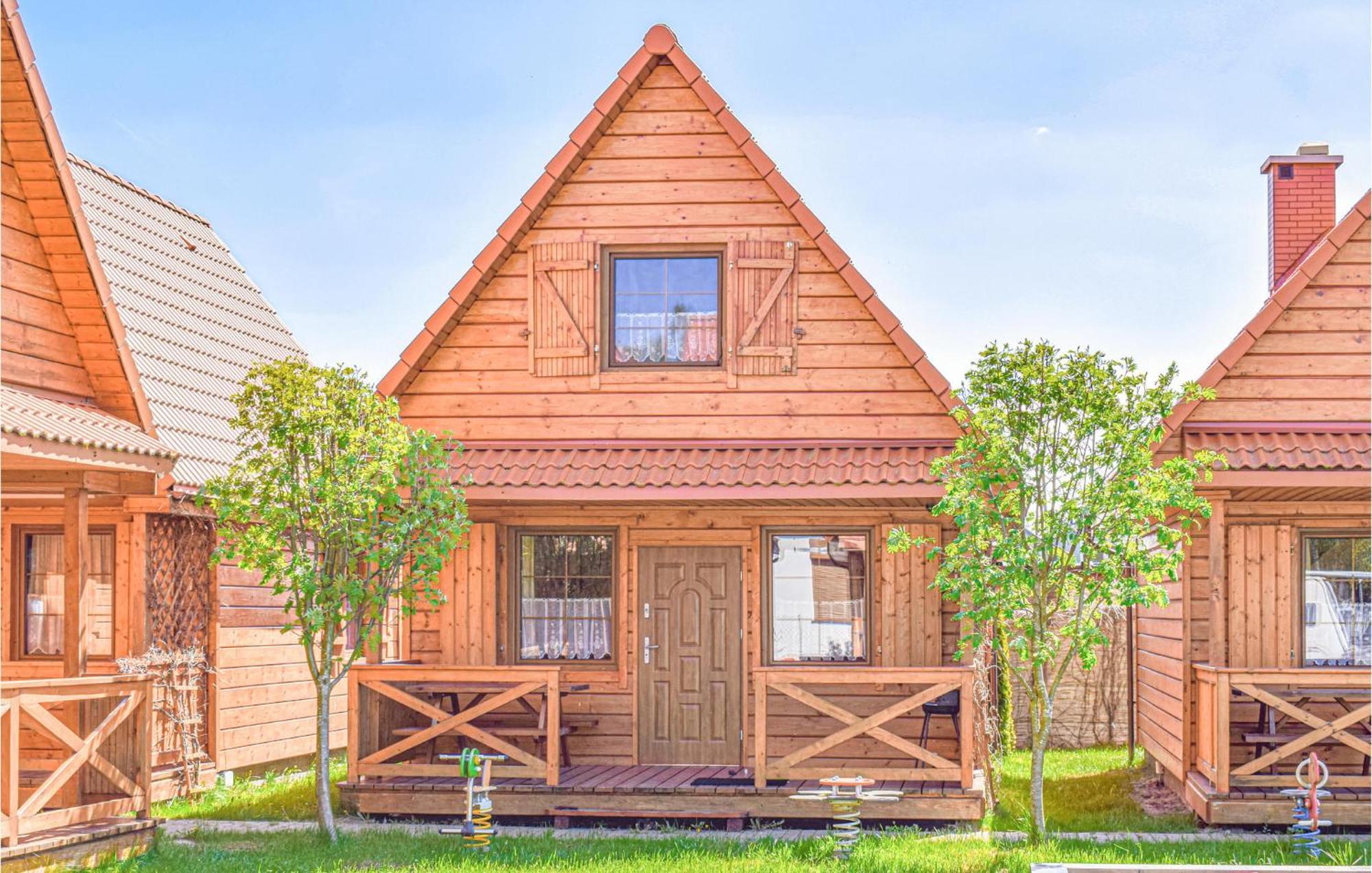Awesome Home In Bobolin With Kitchen Exteriör bild